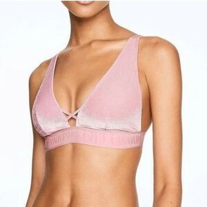 New without tag. Pink Sport Crop Bra excellent Support During Any Workout